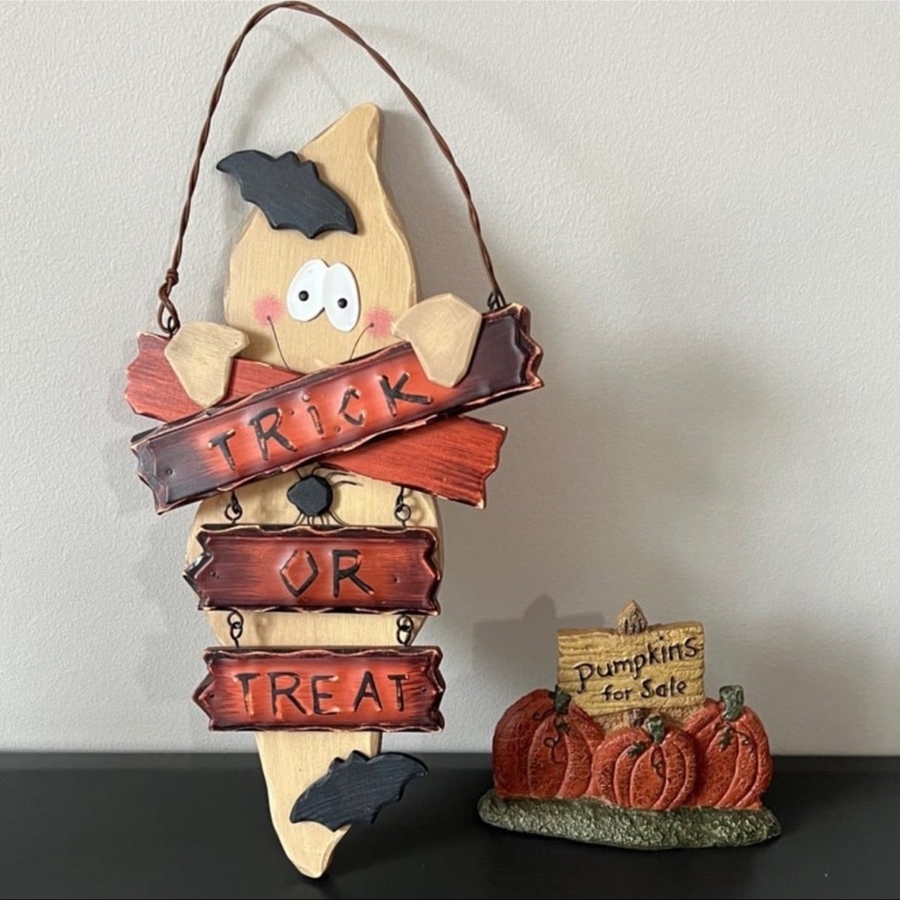 Halloween and Fall Wall and Tabletop Decor